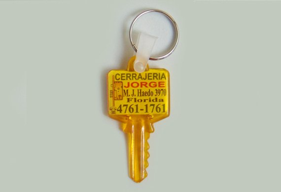 Llavero llave de acrílico